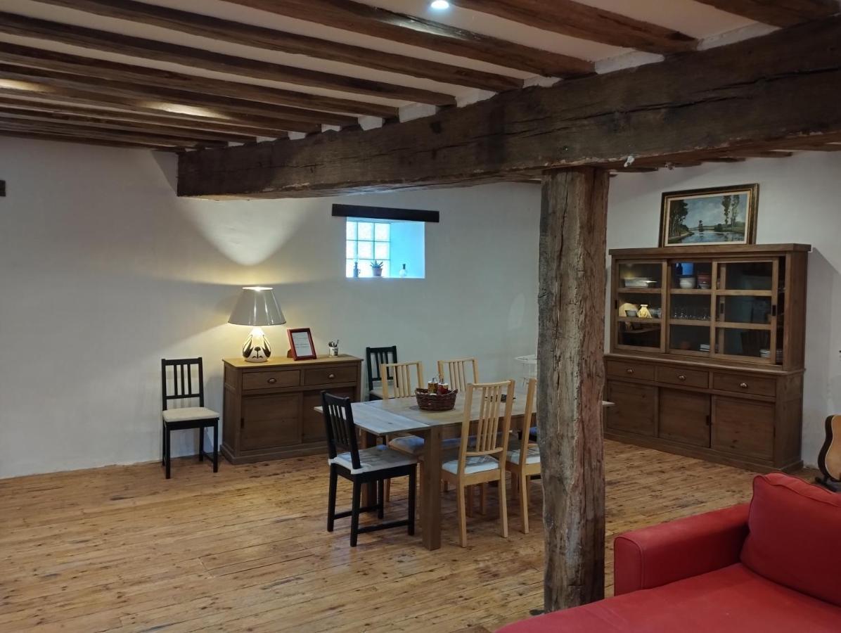 Vila Le Refuge D'Athena Chaussy  Exteriér fotografie